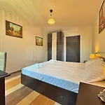 Urban Botanical 2br Apartment