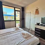 Urban Botanical 2br Apartment *