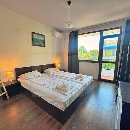 Urban Botanical 2br Apartment *